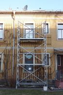 Fahrgerüst, Rollgerüst für Fassadensanierung in Dresden
